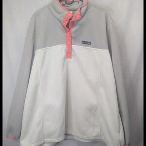 Columbia Gray and White Fleece Pullover